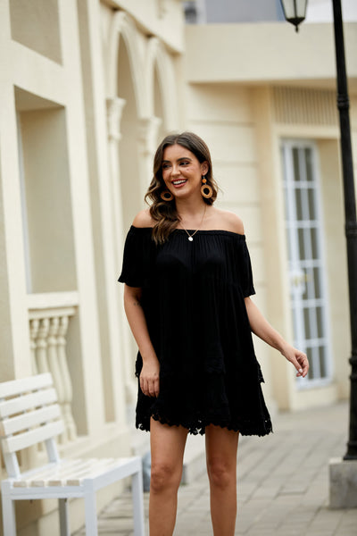 Relaxed Lace Off Shoulder