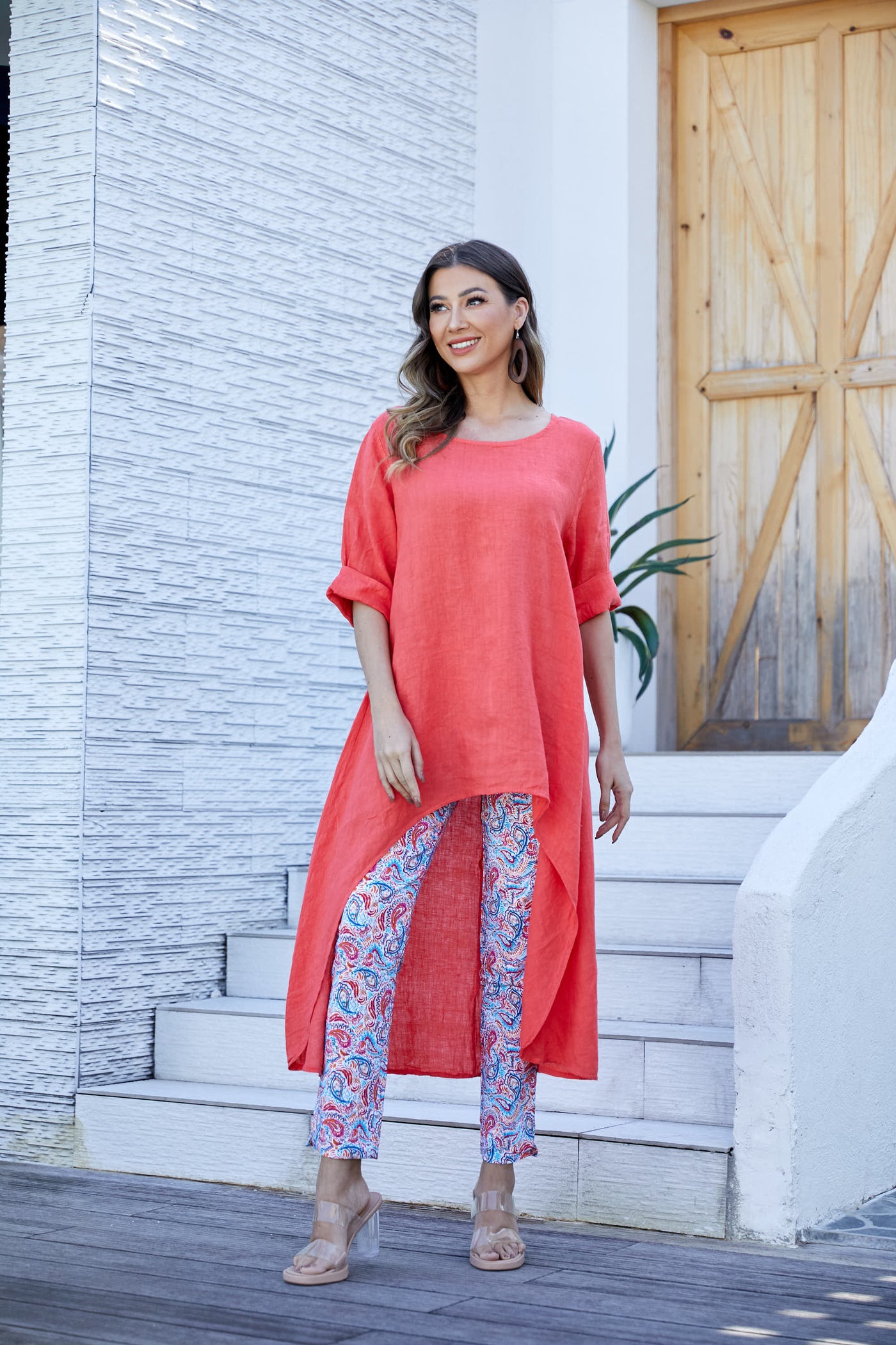 Natalia' s 3/4 Sleeve Linen Top with train