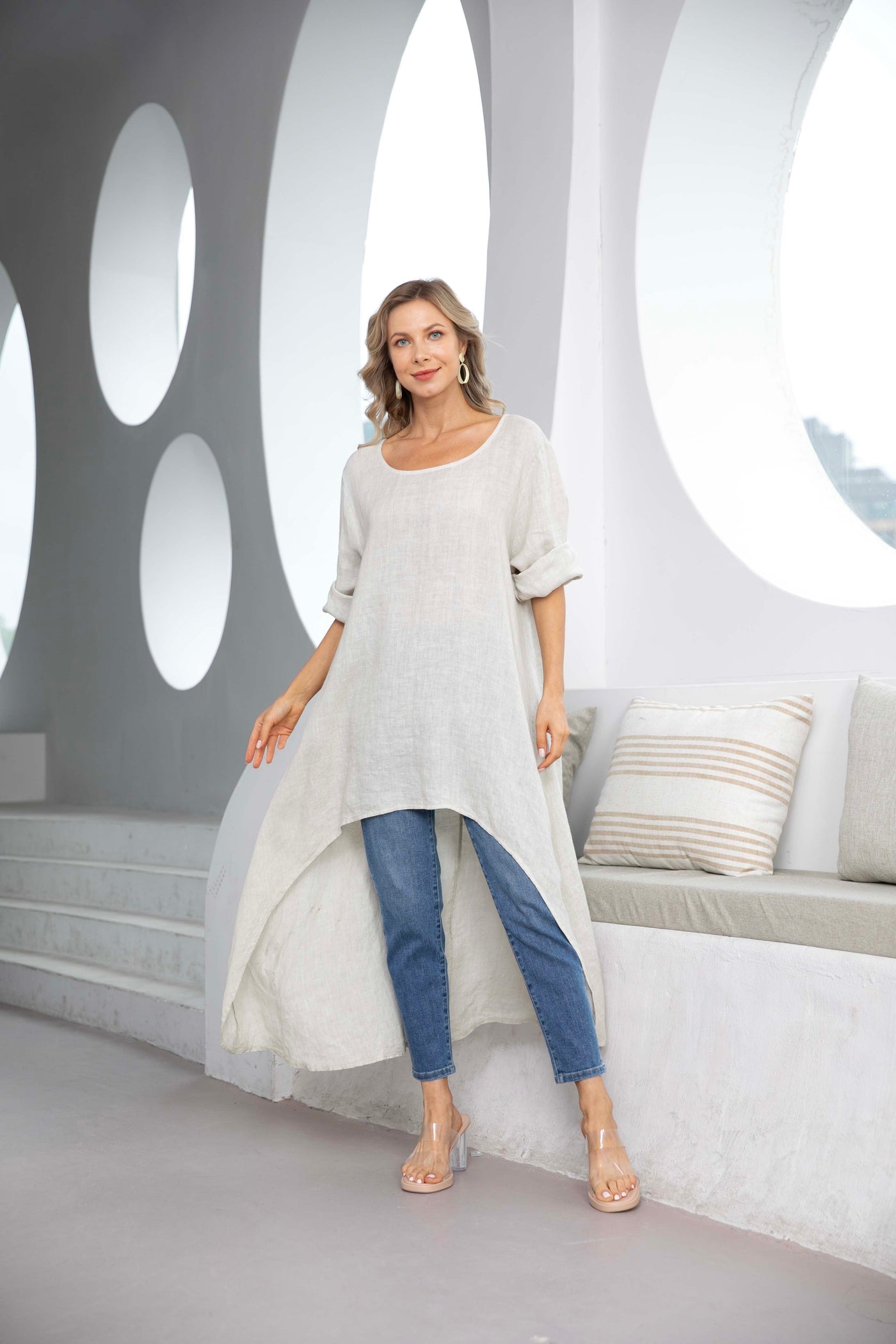 Natalia' s 3/4 Sleeve Linen Top with train